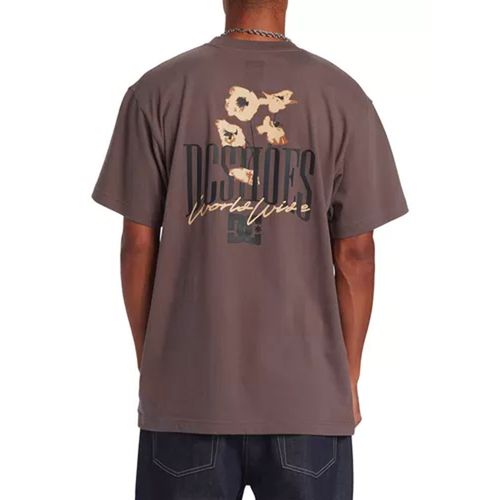 REMERA DC MC GROWING PAINS